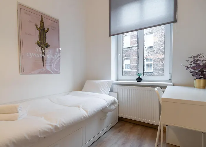 Strzelecka Four Solo Rooms Apartment